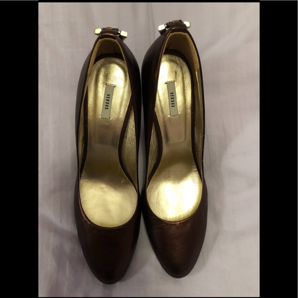 Versace Versus Leather Heels